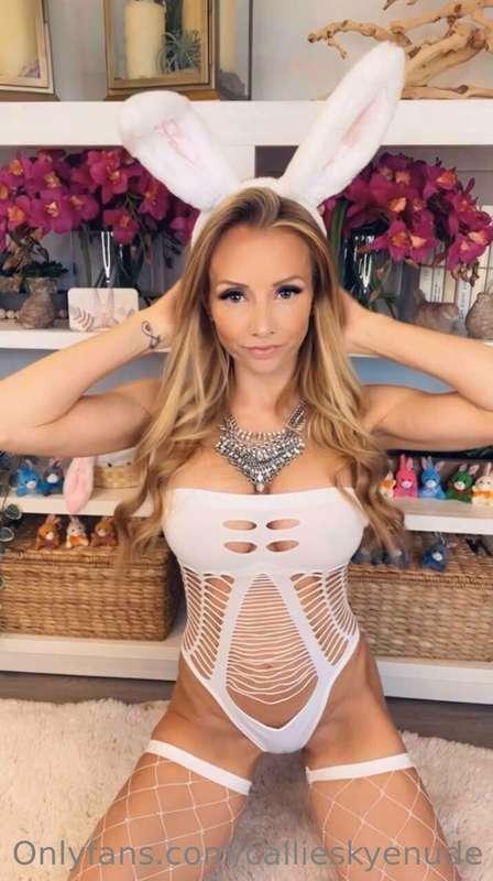 🎥: 🐰👱🏻‍♀️ Fucking Like A Bunny (Fuck Machine Video) 🐰👱🏻‍♀️Dr..