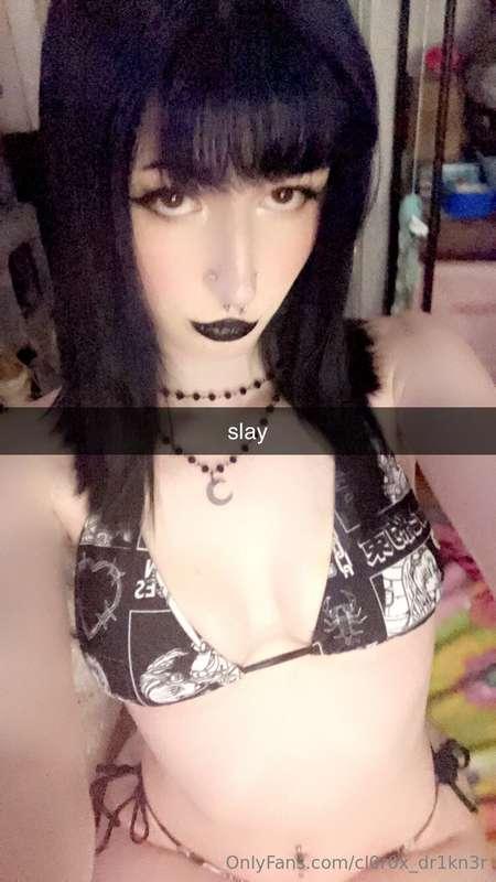 this is what i looked like before my shoot (will be posting ..