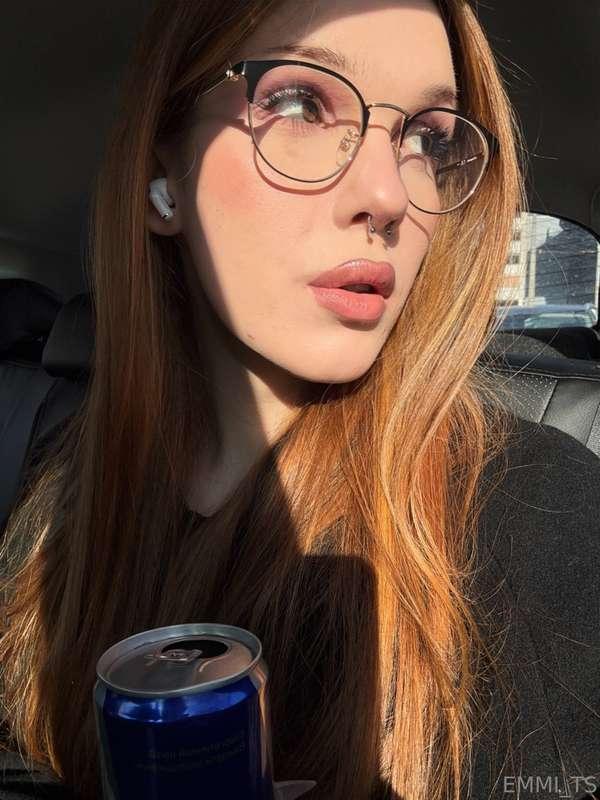 I'm in a taxi to see my best friend, listening to my favouri..