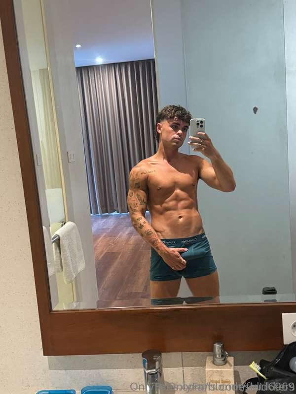 blondestud6969 image #0