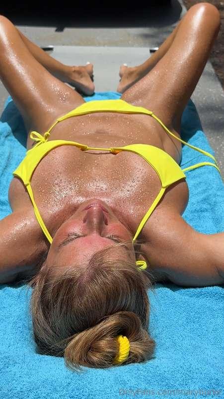 Tan lines 💦💦💦 @themaryburke 