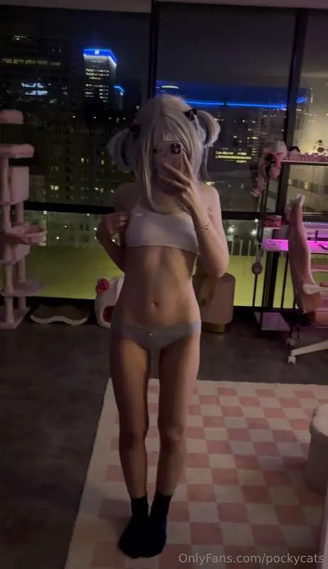 114lbs of daddy issues, grapes, and useless anime facts 