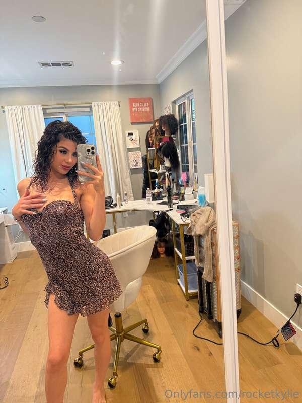 Short dresses with no panties just to drive your imagination..