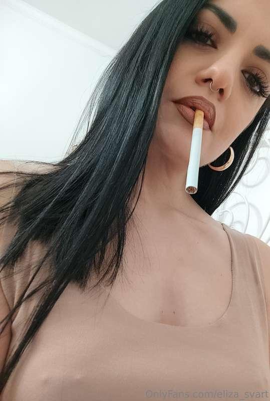 Ciggies are the best candy 🍭🫦