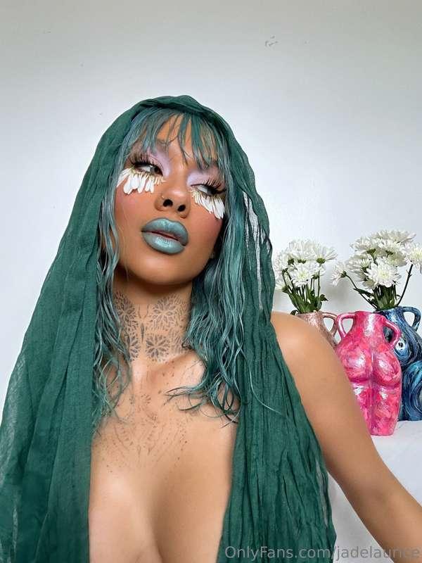 Feeling very ethereal .. like Mother Nature herself 💚