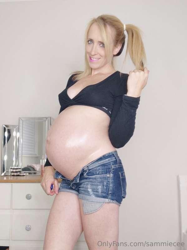 sammiecee image #0