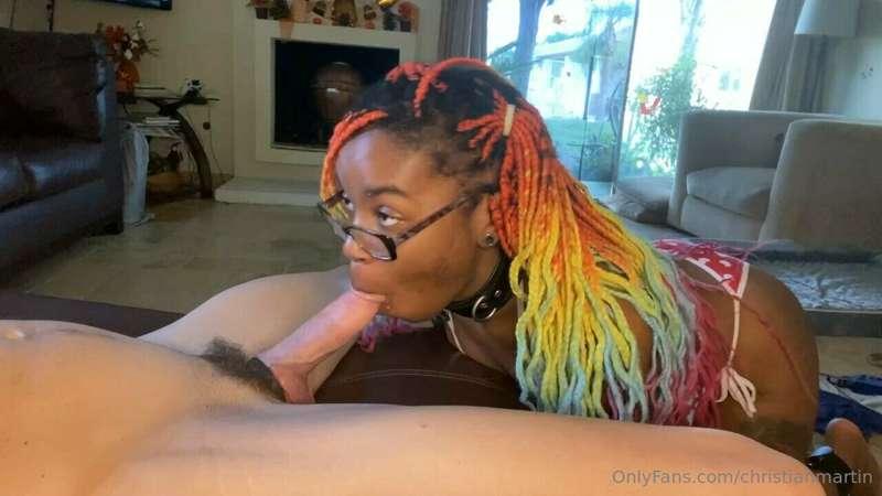 [10min] 

@thenovapandafree going to town on my hard cock. 
..