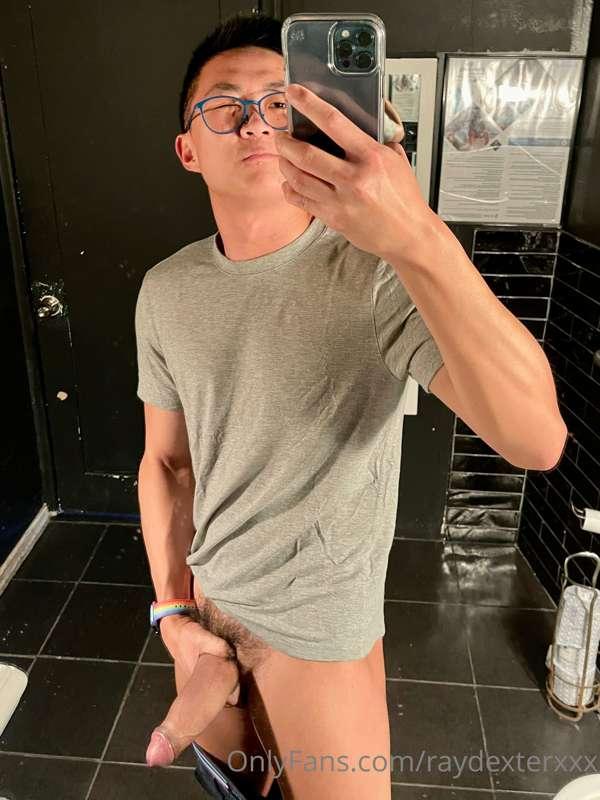 The most annoying thing about taking dick pics in a restroom..