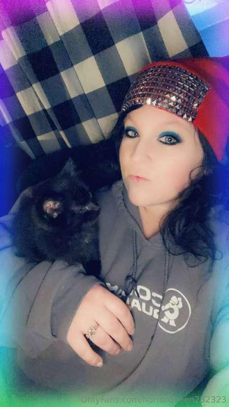 One of my fur babies 🖤