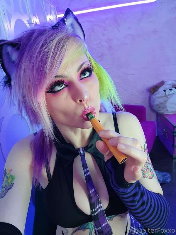 i can't stop imagining your cock in my mouth 💋