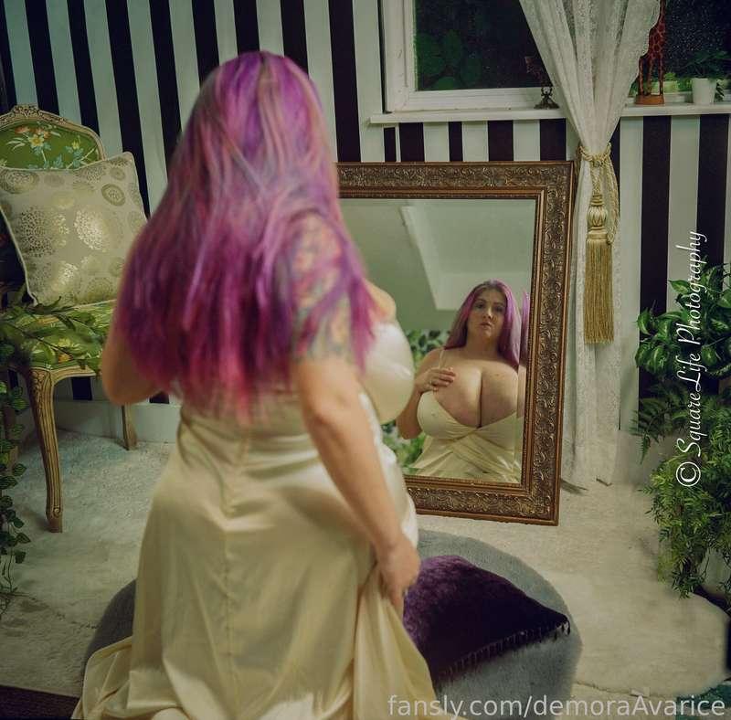 demoraavarice image #11