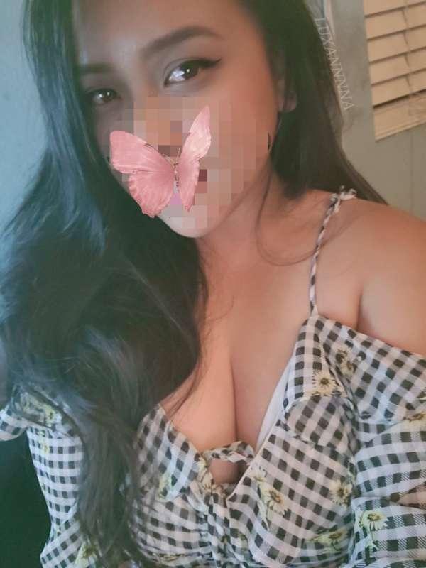 you look like you could use a boost 👀💕 

check dm for nsfw v..