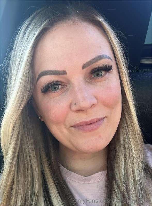 She’s got the face of an angel & the body of a sin… come see..