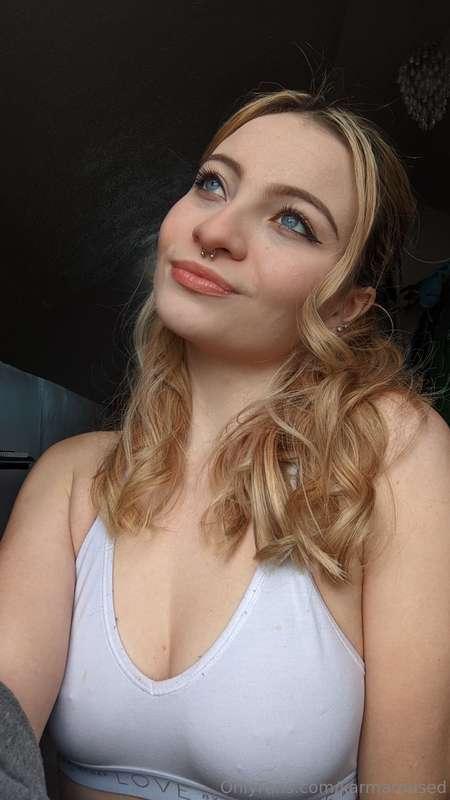 Thinking about all the dicks I want to rate today 😉 Doing FR..