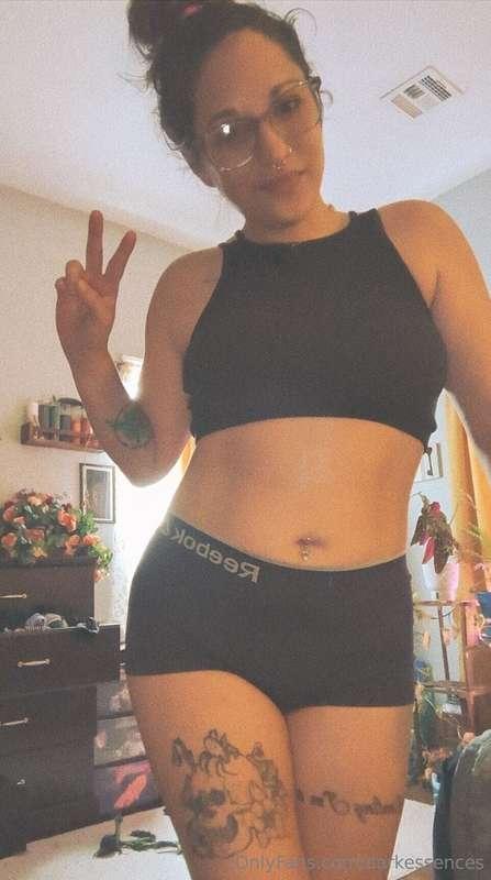 Good morning, I'm about to get my workout in 💕 are you ready..