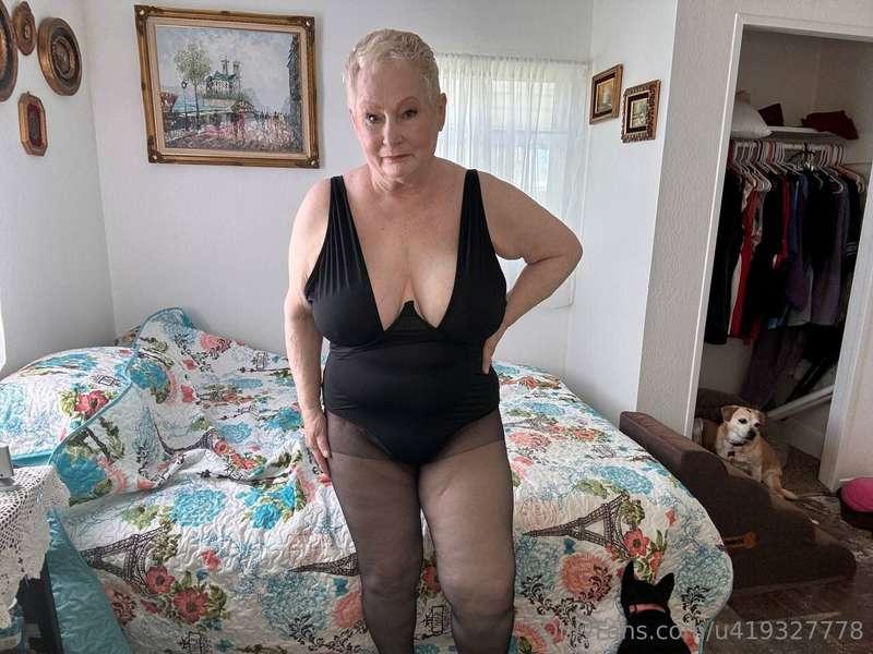 Are you an ass or a tit guy? 😈