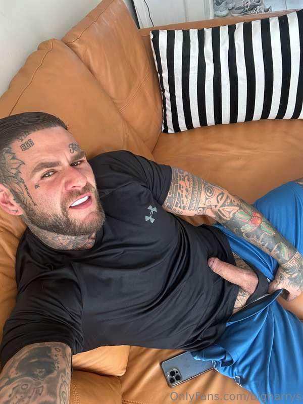 Would you suck me till you empty my balls🤪