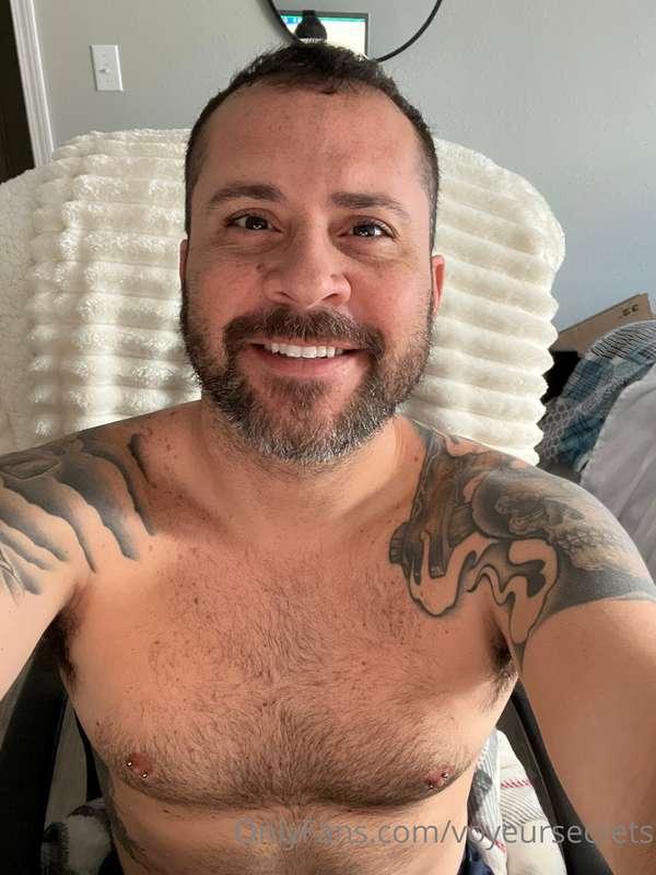 Anybody else too horny to focus on work today? Hope you’re h..