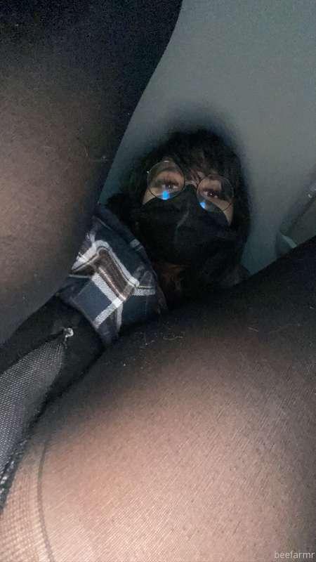 Panty/tights shots in the car 😖