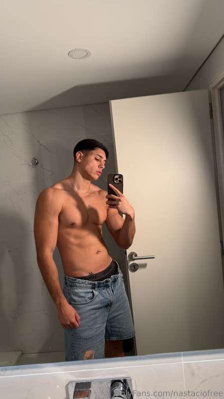you’re addicted to me already, aren’t you? don’t fight it 😏