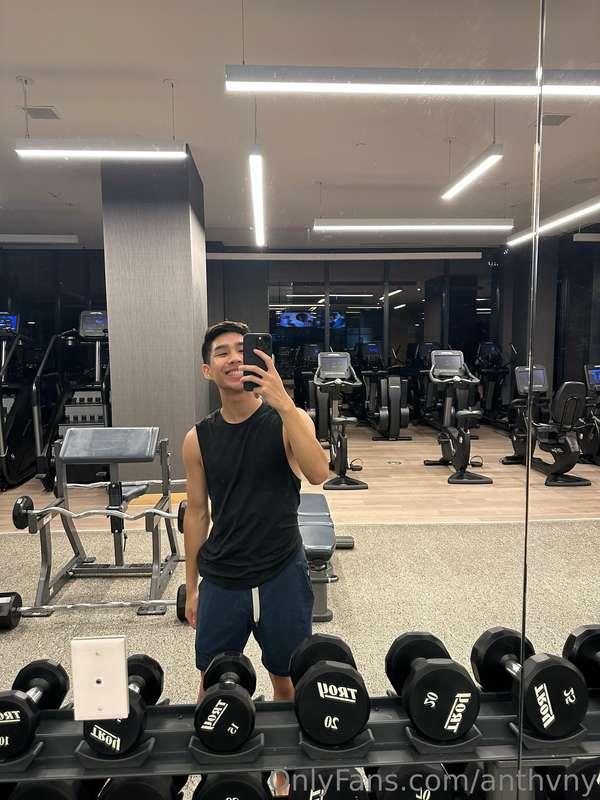 Late night gym sesh. Good night!