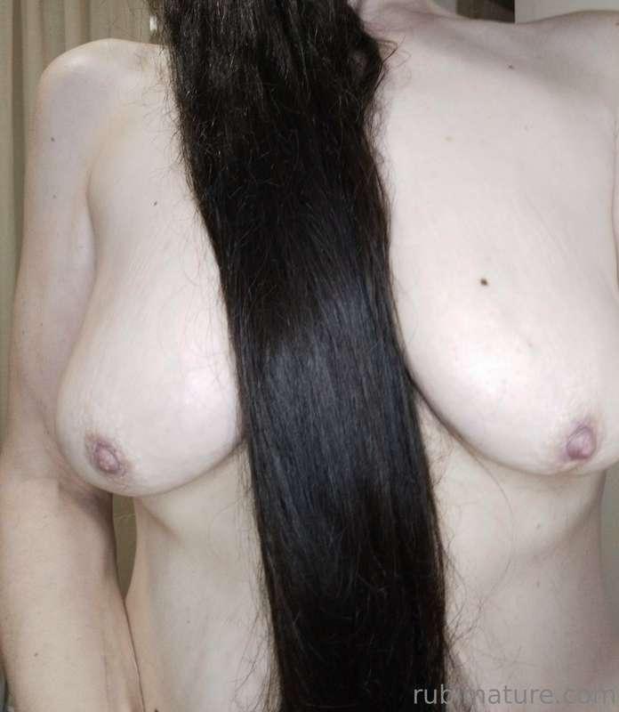 Do you like my long hair?