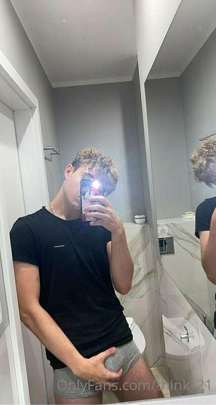😝🫦