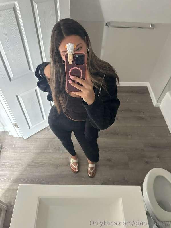 come say hi 😘