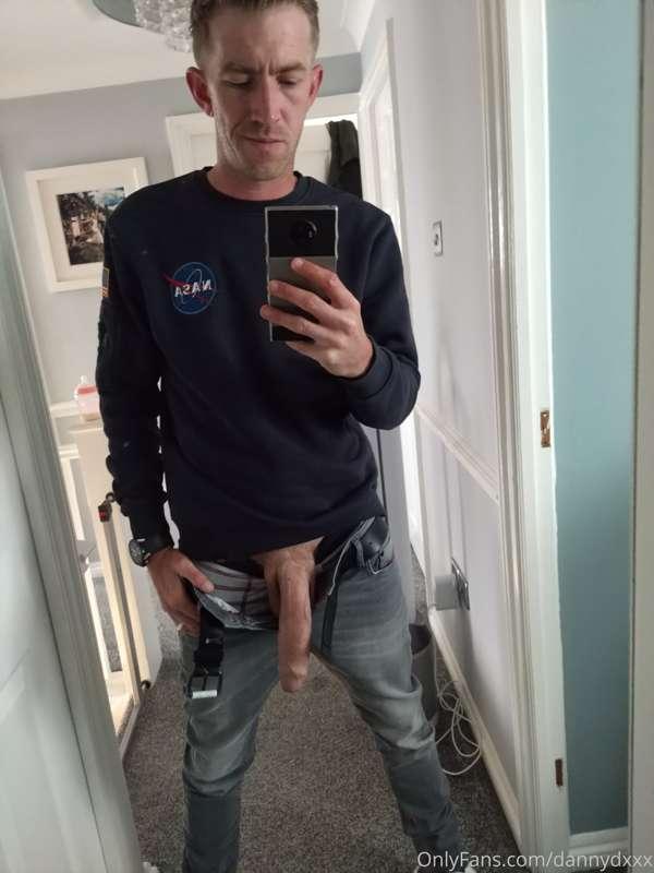 Can someone tuck this back in? 🍆😈🍆