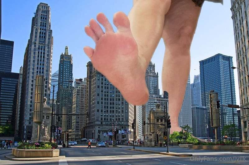 WHICH ONE MAKES YOUR 🍆 TWITCH FOR ME THE MOST!?! 😈💕