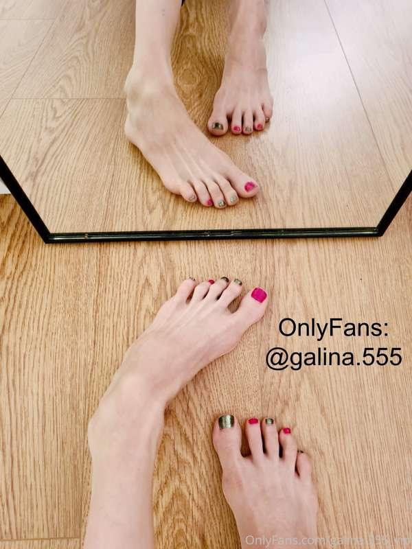 Sooo… what do you think about this color combination? 🤩👣 #Mi..
