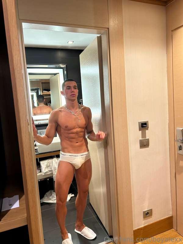 boyalexx image #13