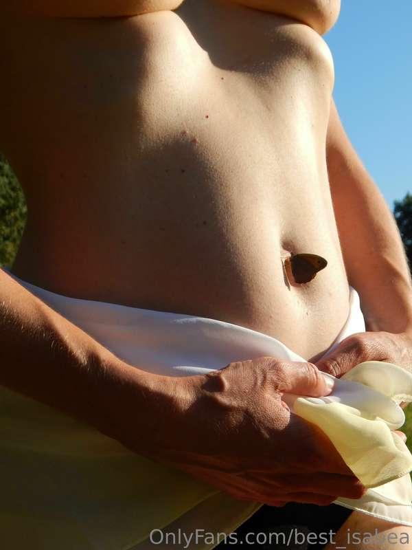 My cute bellybutton with butterfly