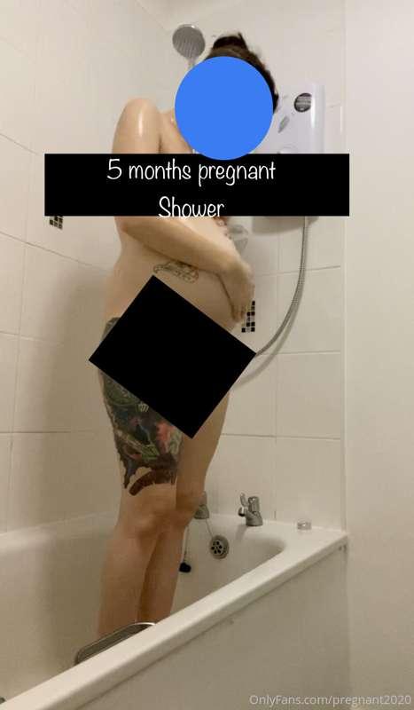 Watch me wash my pregnant body