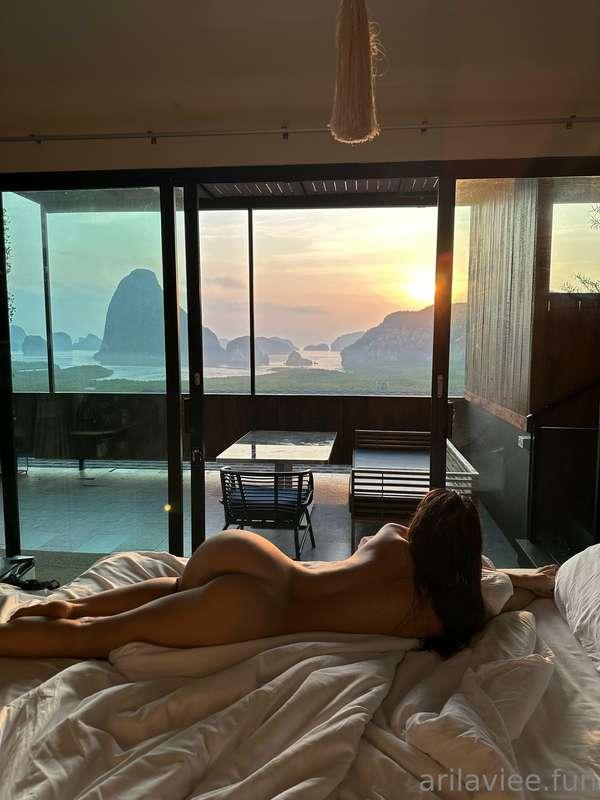 I wanna wake up with you like this :3