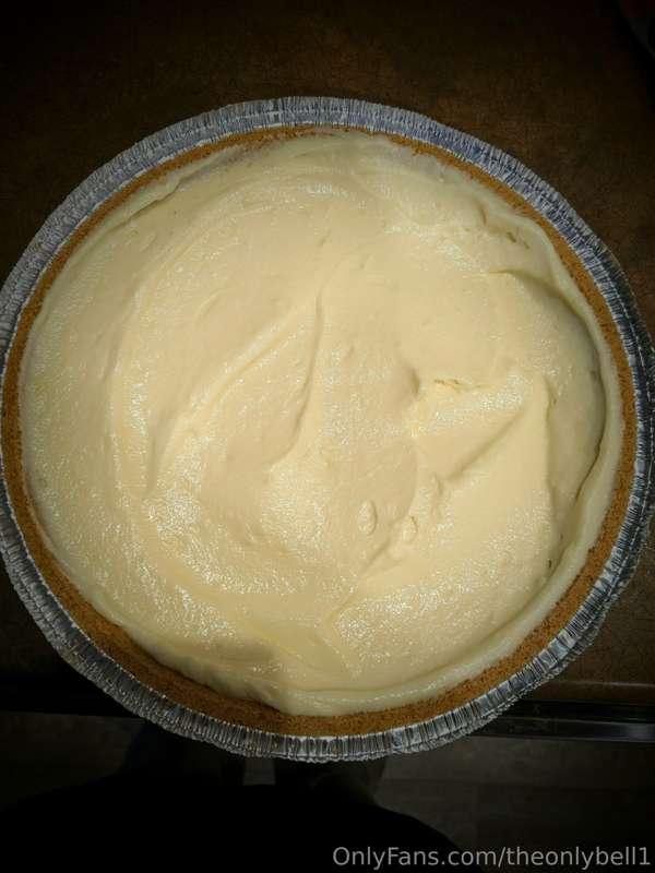 Made some cheese cake tonight 😋😋😋