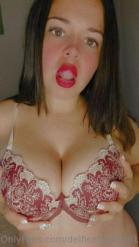 My hot friend @jazminnlove 🔥🥵 has a birthday this month!!!🥳🎁..