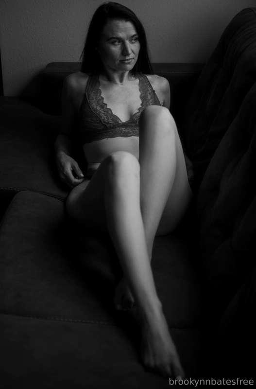 VDAY shoot was a blast and have so many 📸 to share 😘 enjoy m..