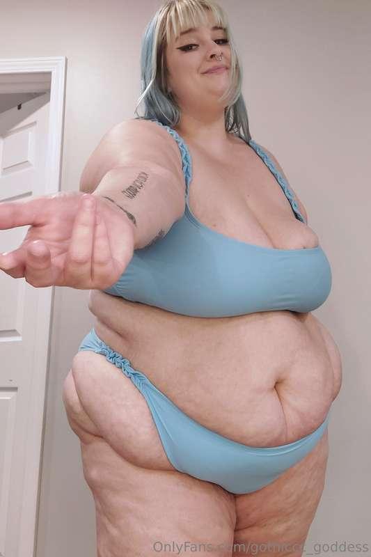 Blue bikini photo dump!🖤