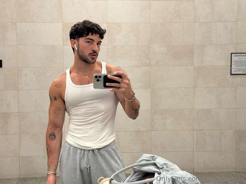 White tank and grey sweats? Or black on black 😈 don’t be shy