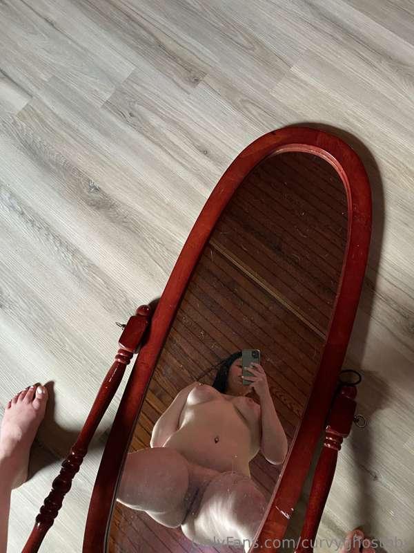 curvyghostbby image #0