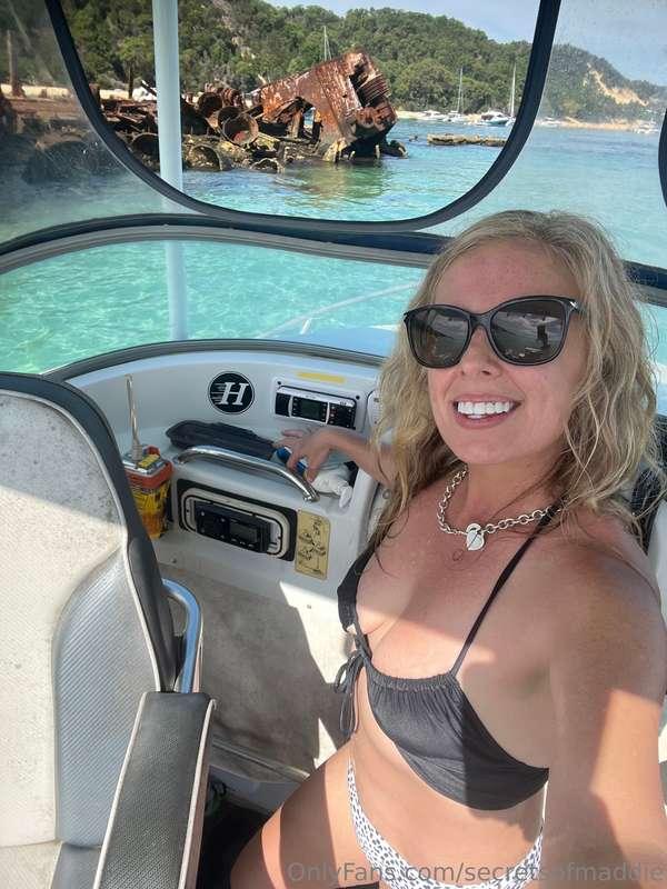 Paradise found , 
Just hanging around 🏝 🚤 🐠 ☀️