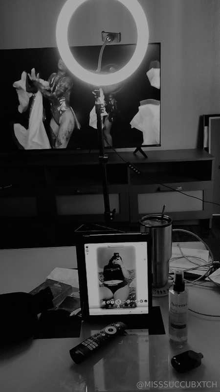 Sneak peek of what I filmed on SC :)))))If you don't have ac..