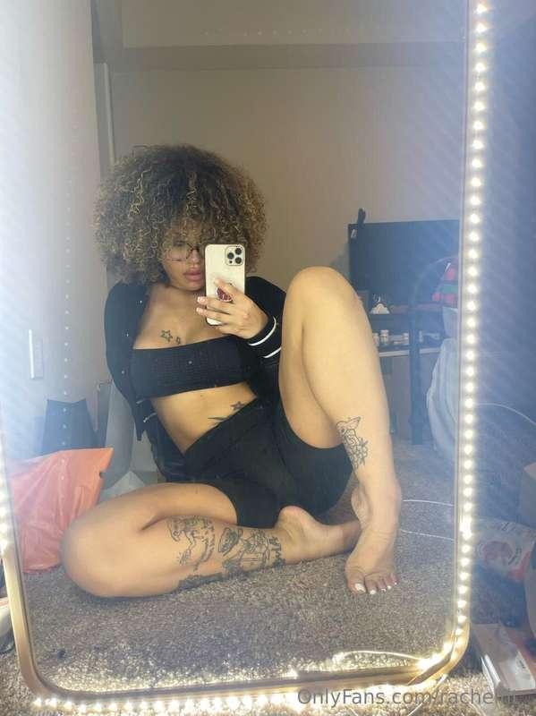 spreading some love 👅💦