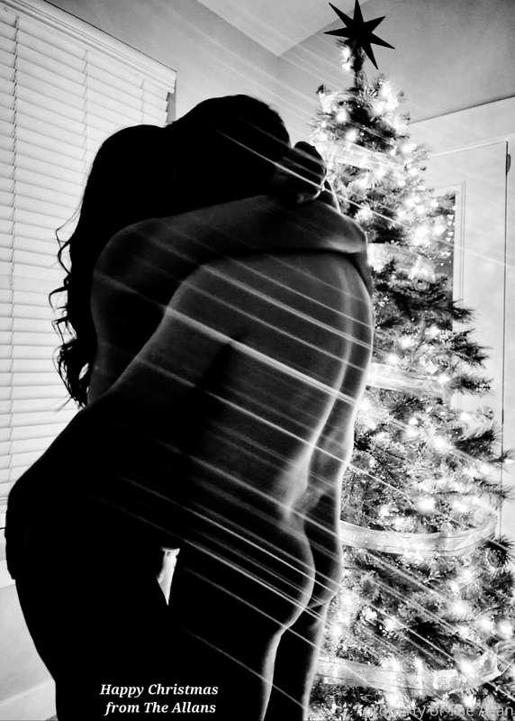 Happy Christmas from us to you. 
❤❤