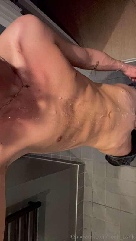 Made a BIG MESS, lick it up👅