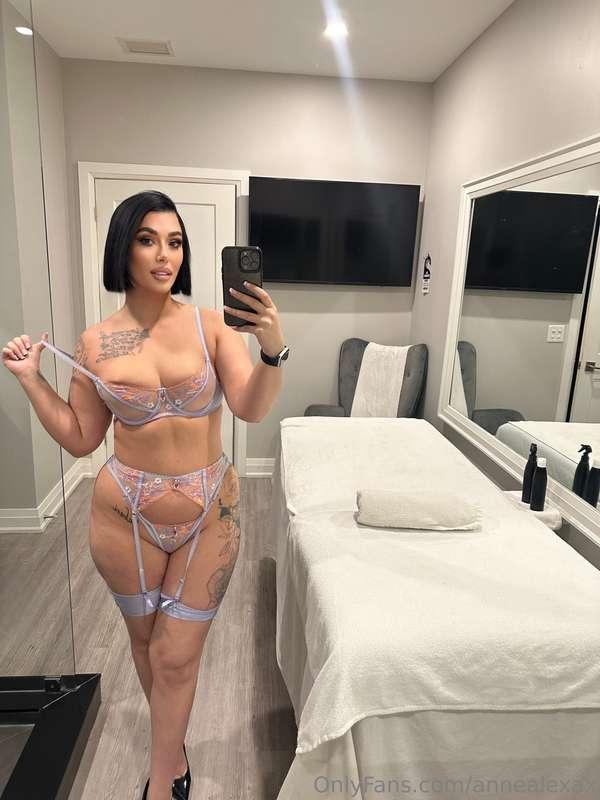 Titty Tuesdays 💜😏