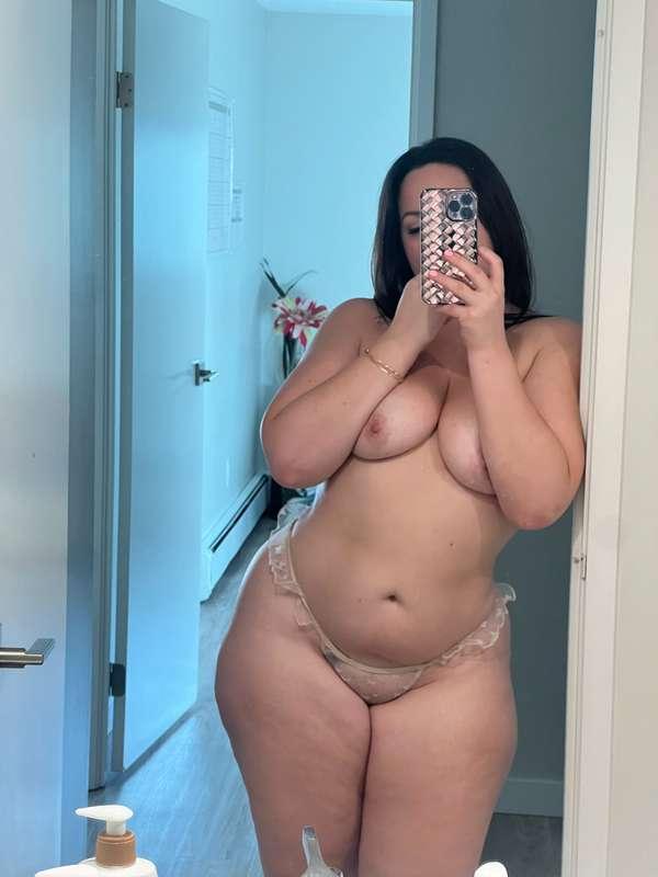 Happy Monday 😍🔥