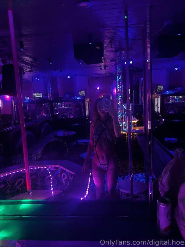 Cum hang out with me 😉