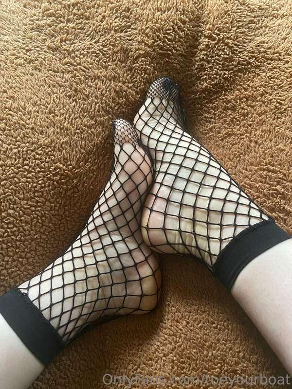What do you want to do when you see these fishnets? 🍆 

Víde..